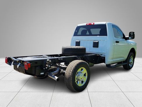 New 2024 RAM 3500 Tradesman w/ Safety Group AWD/4WD image 4