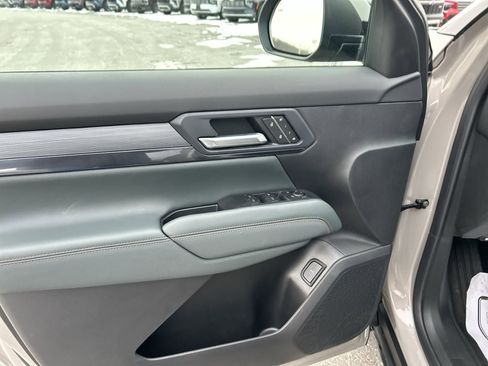 Used 2026 GMC Terrain AT4 w/ Convenience Package III image 20