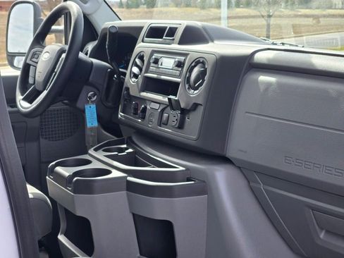 New 2026 Ford E-450 and Econoline 450 Super Duty w/ Power Equipment Group RWD image 7
