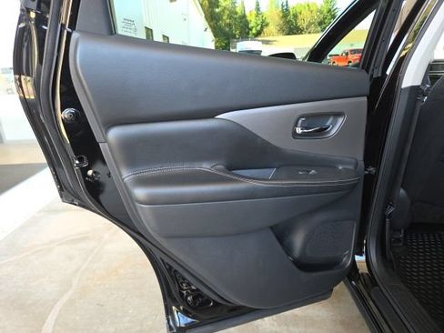 Used 2022 Nissan Murano S AWD/4WD image 42