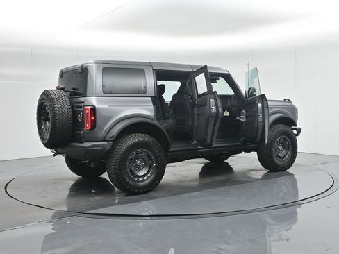 New 2025 Ford Bronco Badlands image 5