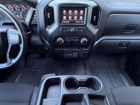 Used 2024 Chevrolet Silverado 1500 Custom Trail Boss AWD/4WD image 17