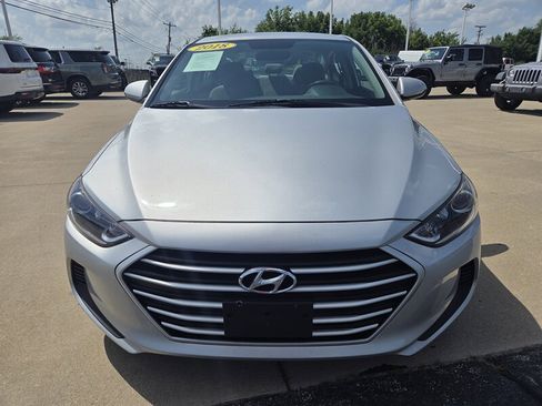 Used 2018 Hyundai Elantra SE w/ Cargo Package image 8