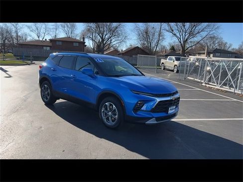 Certified 2024 Chevrolet Blazer LT w/ Convenience Package image 2