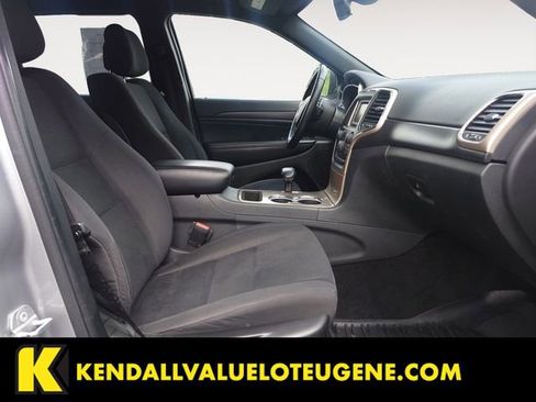 Used 2015 Jeep Grand Cherokee Laredo AWD/4WD image 15