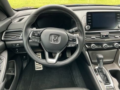 Used 2022 Honda Accord Sport image 15