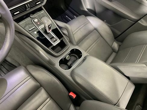 Used 2020 Porsche Cayenne E-Hybrid image 22