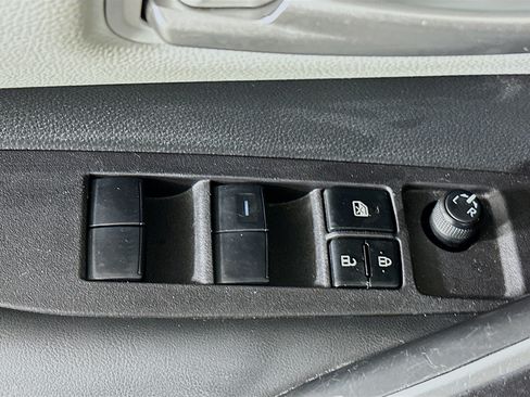 Used 2024 Toyota Corolla SE FWD image 14