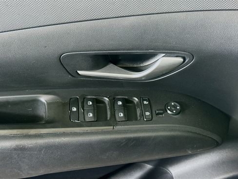 Used 2022 Hyundai Santa Cruz SE w/ Cargo Package image 23