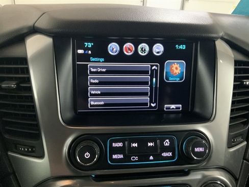 Used 2017 Chevrolet Tahoe Premier AWD/4WD image 35