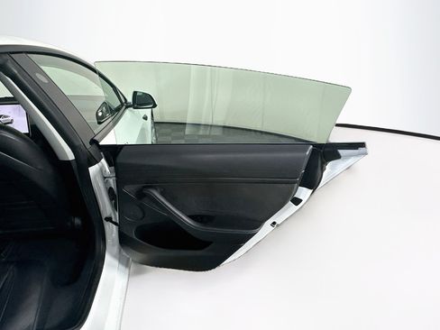 Used 2023 Tesla Model 3 Standard Range RWD image 28