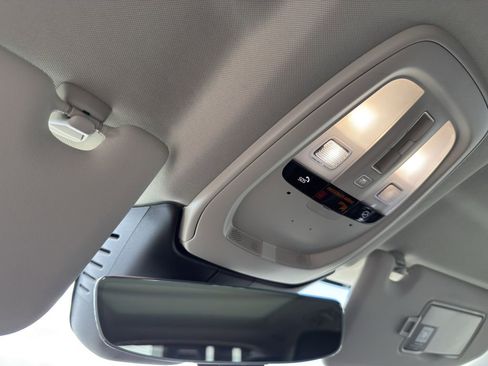 Certified 2025 Volvo XC60 B5 Plus image 29