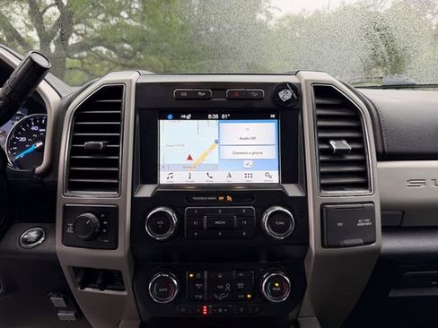 Used 2019 Ford F350 Lariat w/ Lariat Ultimate Package AWD/4WD image 8