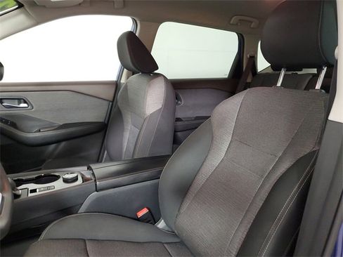 Used 2023 Nissan Rogue SV image 22