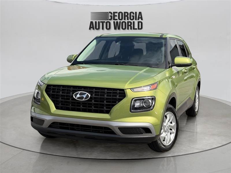 Used 2022 Hyundai Venue SE FWD image 1