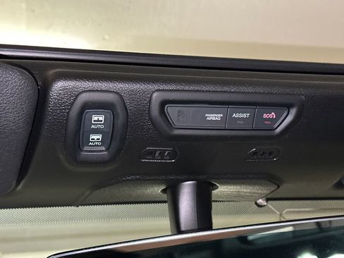 Used 2022 Jeep Wrangler Unlimited Sahara w/ Cold Weather Group image 30