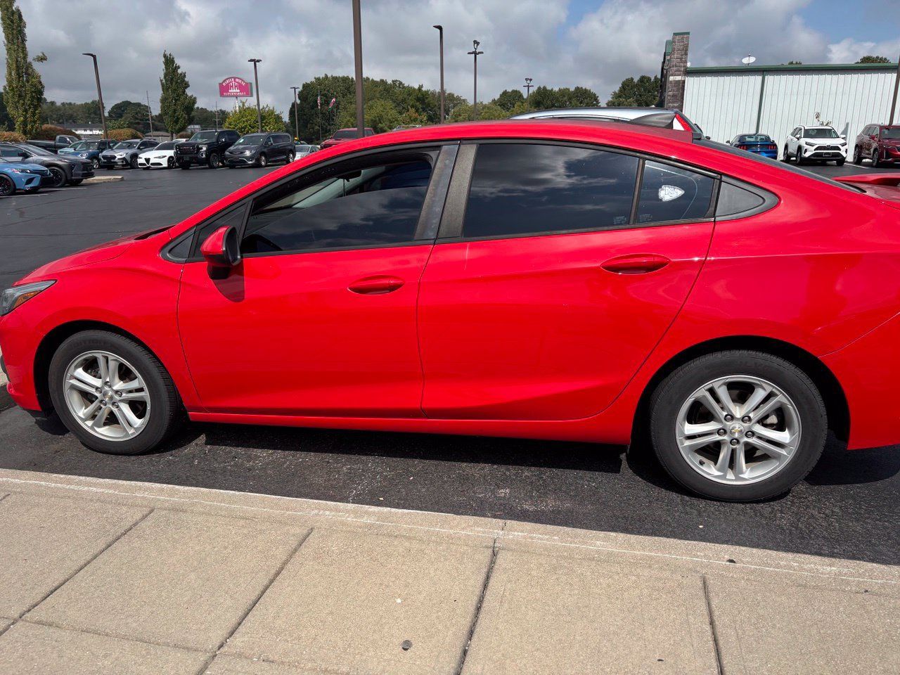 Used 2019 Chevrolet Cruze LS FWD image 2