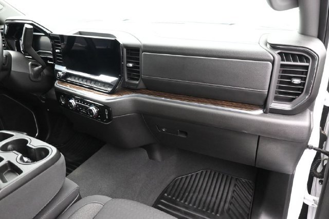 Used 2024 GMC Sierra 1500 Elevation w/ X31 Off-Road Package AWD/4WD image 36