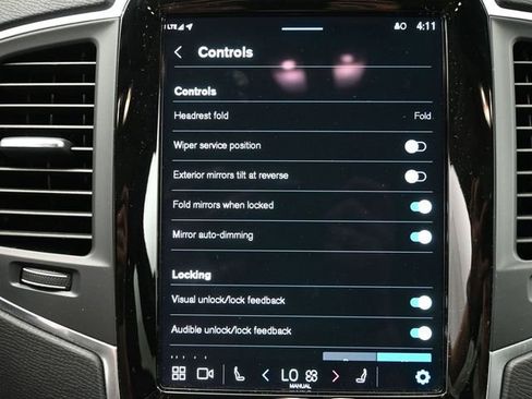 Used 2023 Volvo XC90 B5 Core image 16