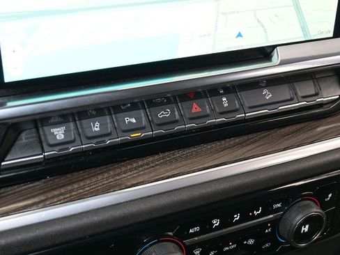 Used 2025 Chevrolet Silverado 2500 LT w/ Trail Boss Package image 22