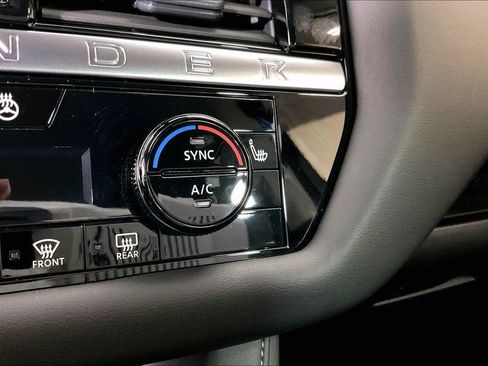 New 2026 Nissan Pathfinder SL AWD/4WD image 41