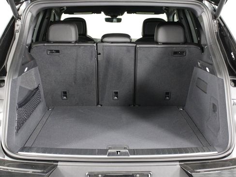 New 2026 Porsche Cayenne image 18