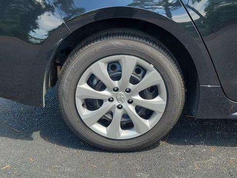 Used 2026 Toyota Corolla LE FWD image 7