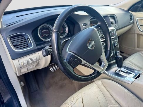 Used 2012 Volvo S60 T5 FWD image 9