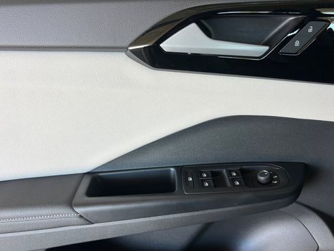 New 2026 Volkswagen Taos S FWD image 11