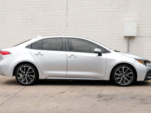 Used 2020 Toyota Corolla SE FWD image 6