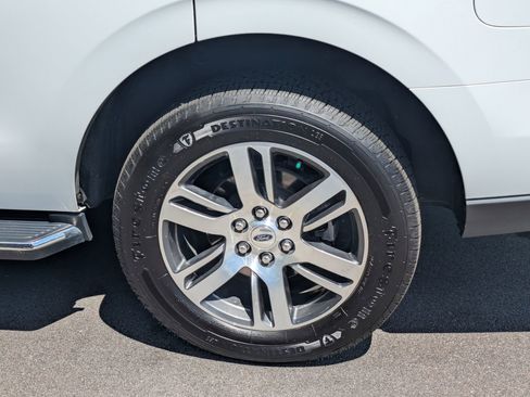 Certified 2022 Ford Expedition Limited AWD/4WD image 8
