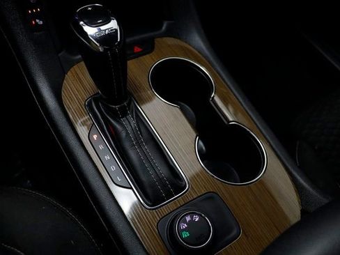 Certified 2019 GMC Acadia SLE image 12