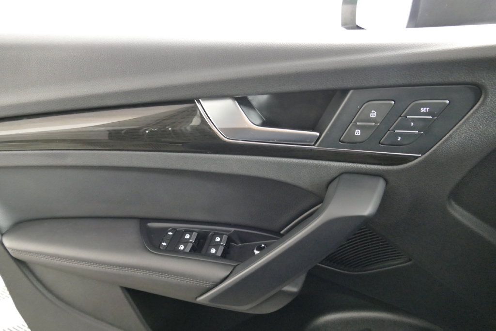 Used 2019 Audi Q5 Premium AWD/4WD image 13