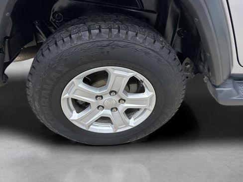 Used 2020 Jeep Wrangler Unlimited Sport S image 11