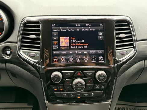 Used 2021 Jeep Grand Cherokee Laredo X AWD/4WD image 23