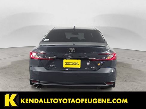 Used 2025 Toyota Camry SE AWD/4WD image 6