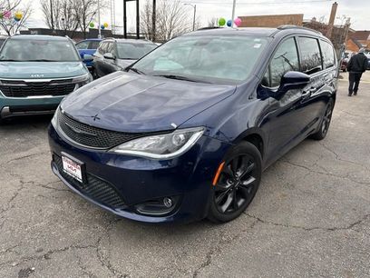 Used 2019 Chrysler Pacifica Limited