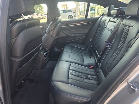 Used 2020 BMW M550i xDrive w/ Premium Package AWD/4WD image 15