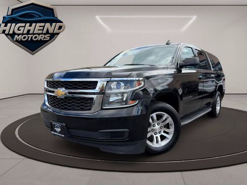 Used 2016 Chevrolet Suburban LS RWD image 2