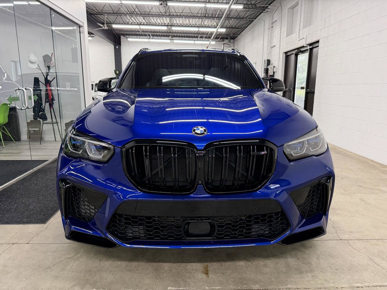 Used 2022 BMW X5 M w/ Competition Package 2 AWD/4WD image 2