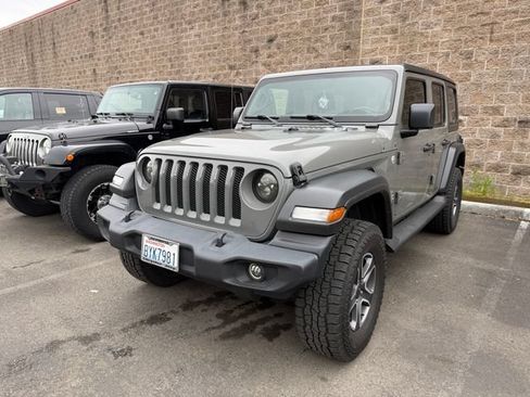 Used 2021 Jeep Wrangler Unlimited Sport AWD/4WD image 2