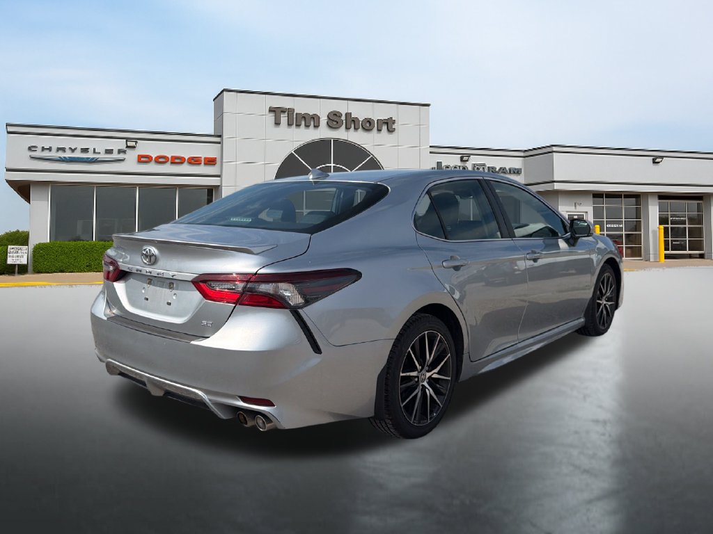 Used 2024 Toyota Camry SE FWD image 5