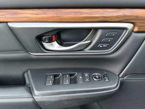 Used 2020 Honda CR-V Touring image 15