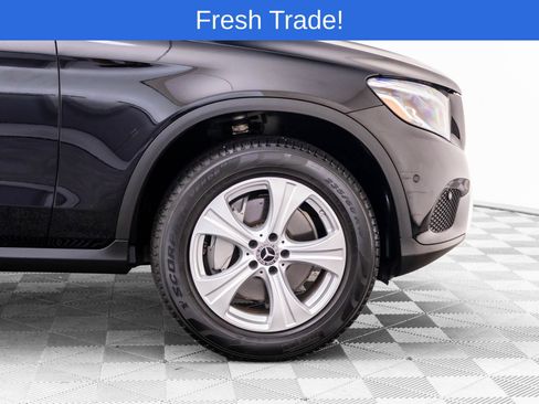 Used 2018 Mercedes-Benz GLC 300 4MATIC image 29