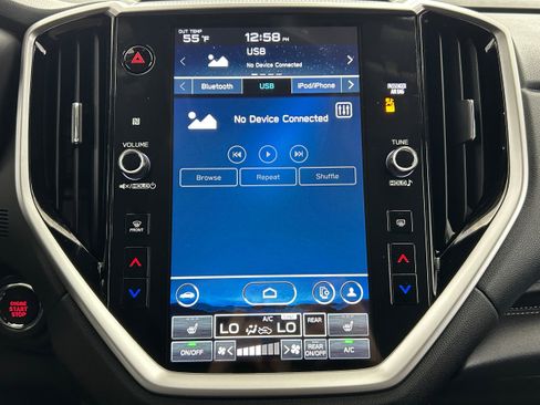 Used 2023 Subaru Ascent Limited AWD/4WD image 6