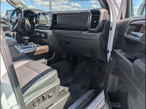 Used 2023 GMC Sierra 1500 SLT w/ SLT Premium Package image 24