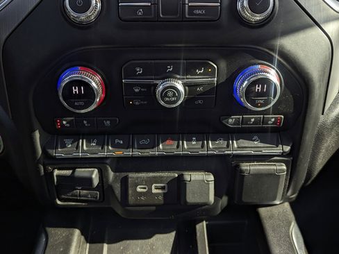 Used 2022 GMC Sierra 2500 Denali image 38