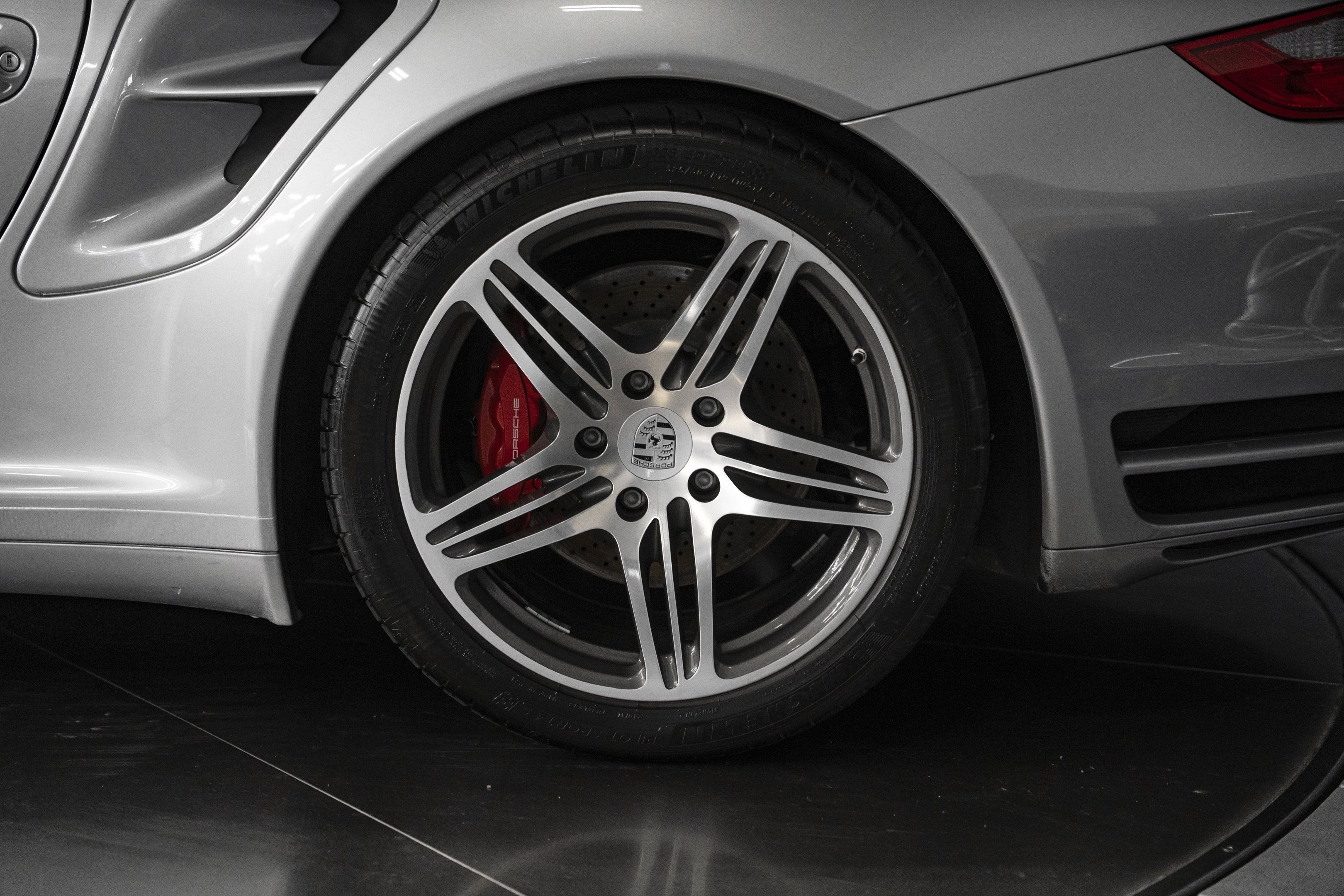 Used 2008 Porsche 911 Turbo AWD/4WD image 18
