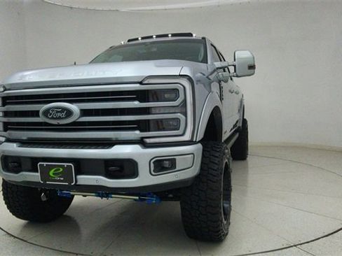 Used 2024 Ford F250 Limited w/ FX4 Off-Road Package image 71