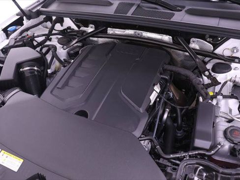 Certified 2025 Audi Q5 Premium AWD/4WD image 23